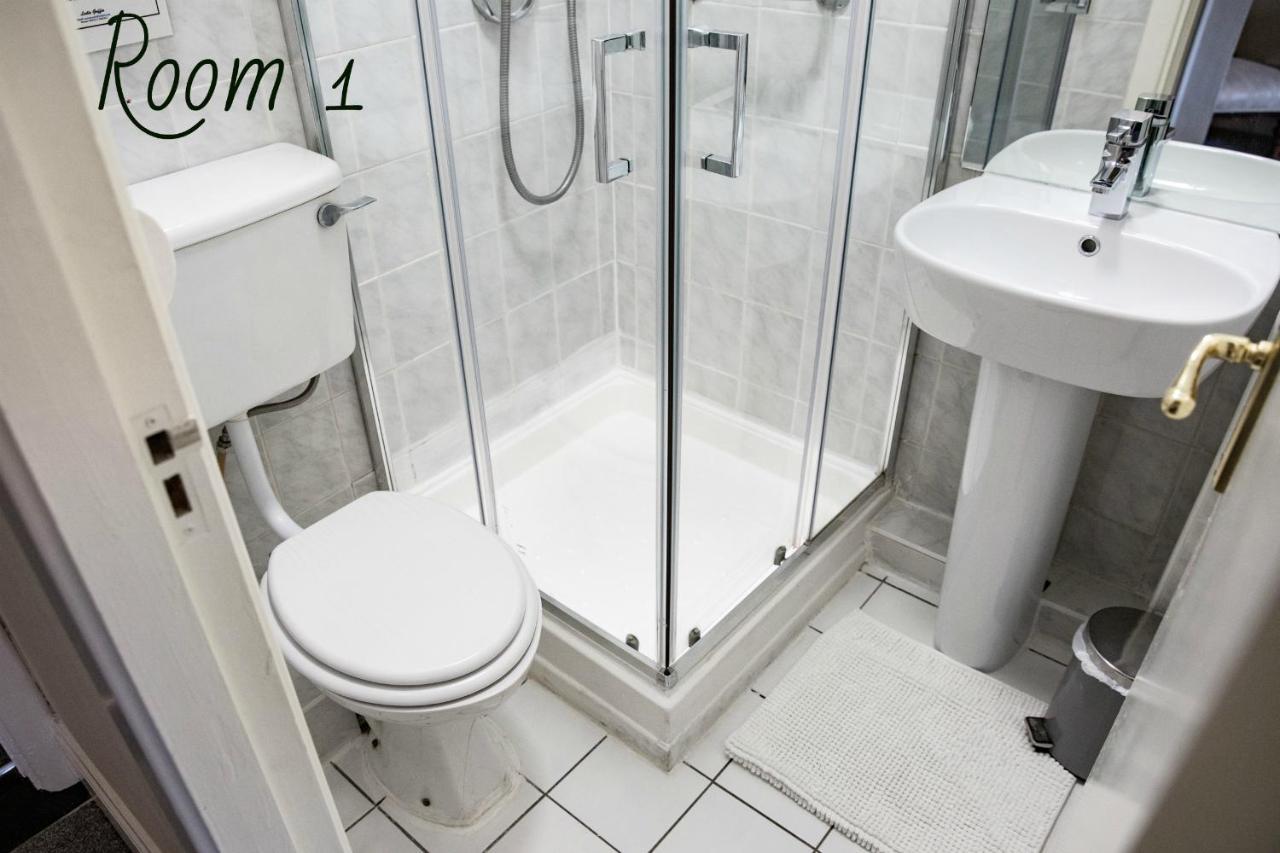 Aaron Court B&B Дублин Экстерьер фото