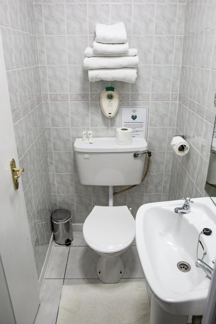 Aaron Court B&B Дублин Экстерьер фото