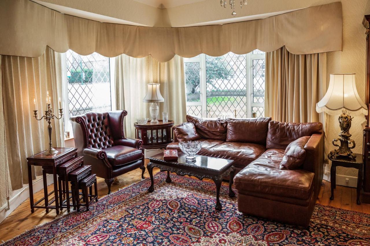 Aaron Court B&B Дублин Экстерьер фото