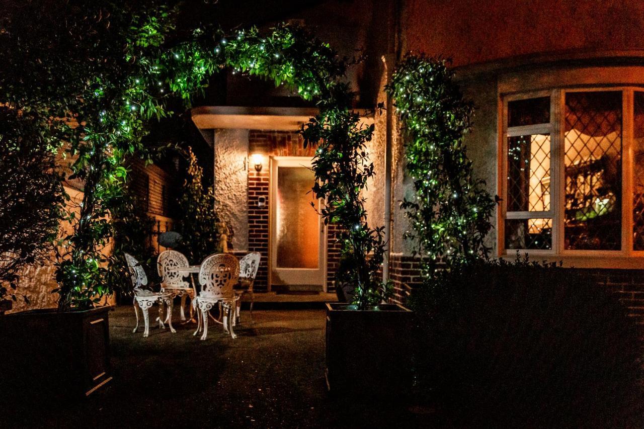Aaron Court B&B Дублин Экстерьер фото